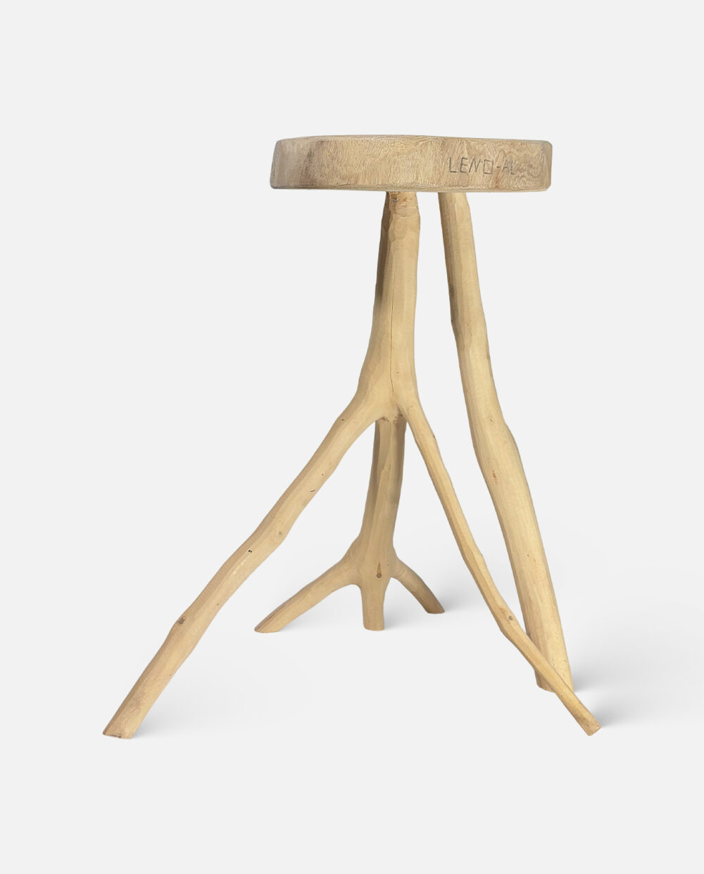 Banquinho Ilha do Ferro – Leno – Banco De Madeira Assinado